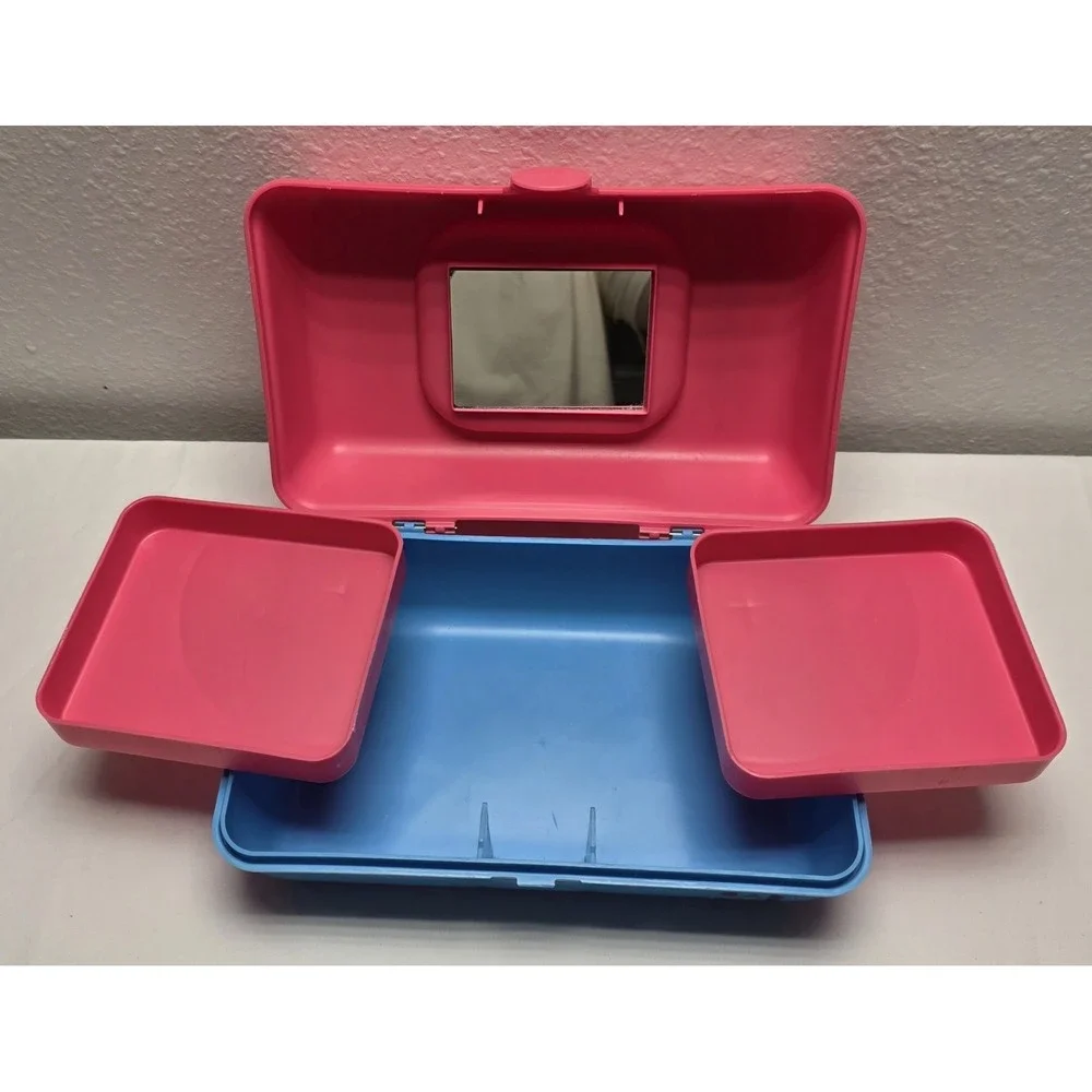 Caboodles pink blue